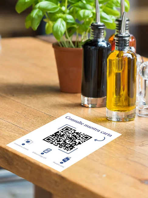 Vinilos con QR personalizados de Gráficas Minerva